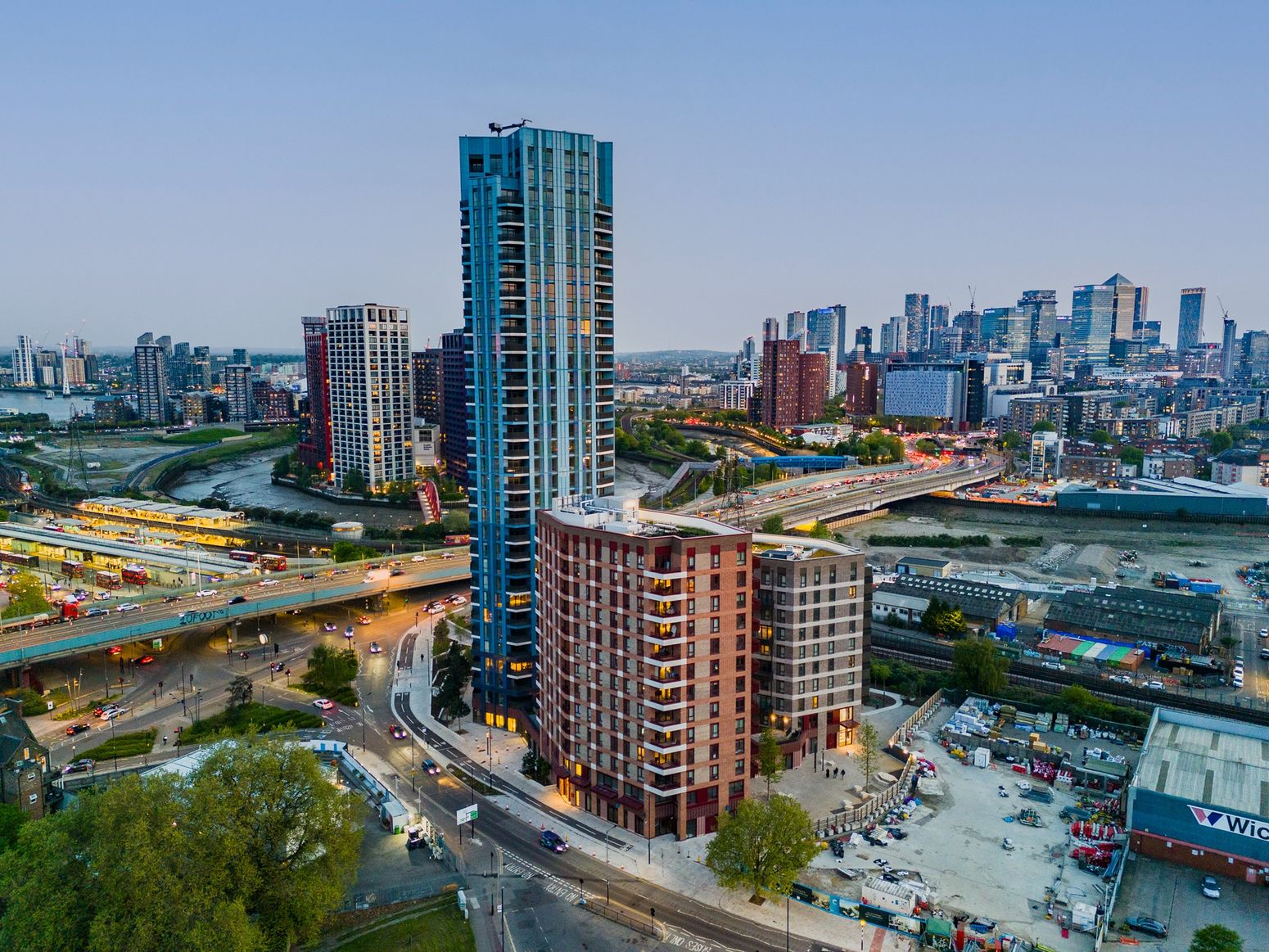 SO Resi 2025 - Canning Town Main External.jpg