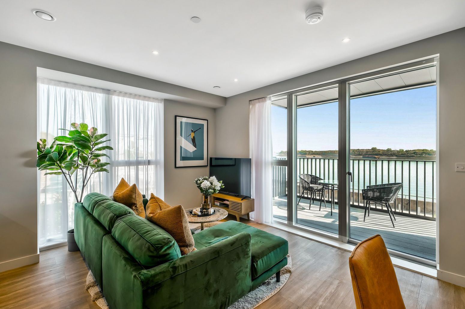 RAW 2 Bed-18_edited.jpg